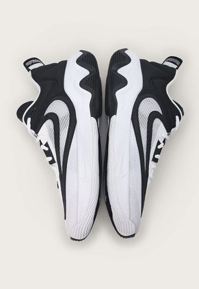 Tenis Basketball Blanco-Negro Nike Giannis Immortality 3 Oreo