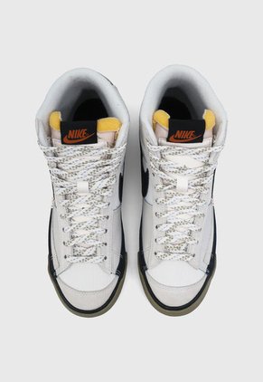 Tenis Lifestyle Blanco-Beige-Negro NIKE Blazer Mid Pro Club