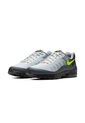 TENIS AIR MAX INVIGOR NIKE de Nike