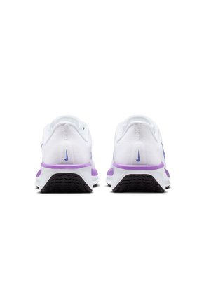  TENIS QUEST 6  NIKE