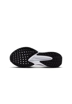  TENIS QUEST 6  NIKE