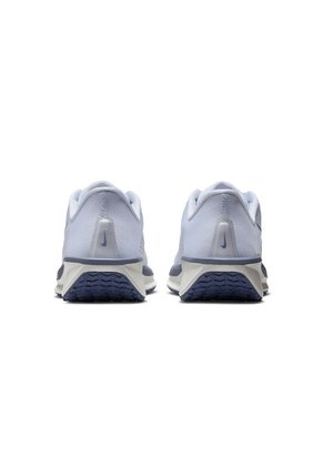 TENIS QUEST 6 NIKE