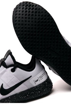 Tenis Training Blanco-Negro Nike Varsity Compete TR 2