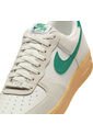 Tenis Hombre Nike Air Force 1 07 LV8 de Nike