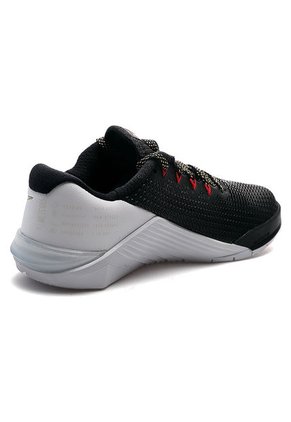 Tenis Training Negro-Blanco-Rojo Nike Metcon 5