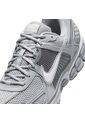 Tenis Hombre Nike Zoom Vomero 5 Gris de Nike