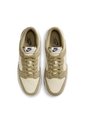 Tenis Hombre Lifestyle Nike Dunk Low Retro SE Marrón de Nike