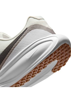 TENIS NIKE HOMBRE HJ9198-005 REVOLUTIO Talla 8.5