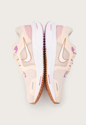Tenis Running Palo Rosa-Lila-Terracota Nike Air Zoom Vomero 16