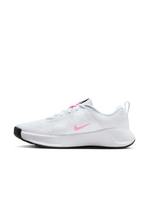 TENIS NIKE MUJER FQ1830-104 MC TRAINE Talla 7