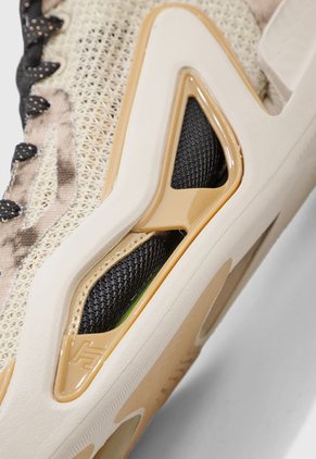 Tenis Basketball Beige-Marrón-Negro Nike Jordan Tatum 1 "Arena Fits"