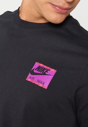 Camiseta Negro-Violeta-Naranja Nike Sportswear