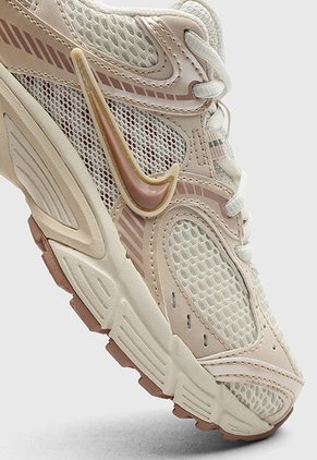 Tenis NIKE V5 RNR Marfil