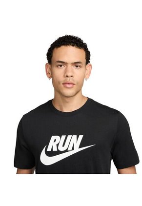 Camiseta Nike Df Tee Run Swoosh Hombre-Negro