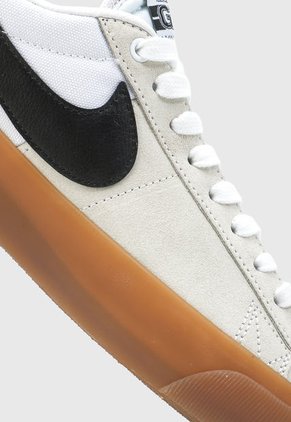 Tenis Lifestyle Beige-Blanco-Negro NIKE SB Zoom Blazer Low Pro GT
