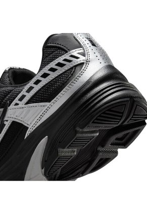 TENIS NIKE MUJER IO7597-001 INITIATOR Talla 8