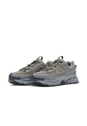 Tenis Hombre Nike Zoom Vomero Roam Gris