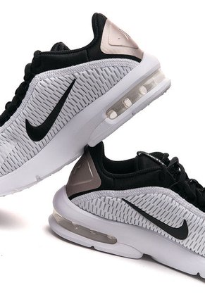 Tenis Lifestyle Blanco-Negro Nike Air Max Advantage 3