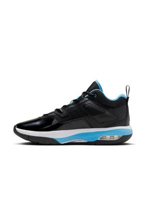 Tenis Nike Jordan Stay Loyal 3-Negro
