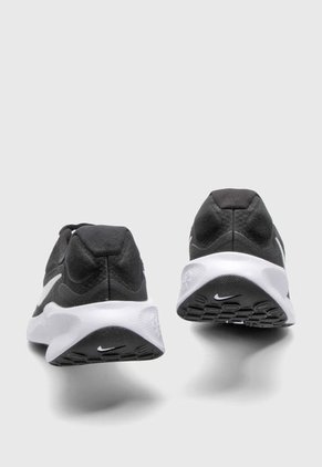 Tenis Running Negro-Blanco Nike Revolution 7
