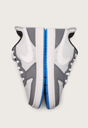 Tenis Lifestyle Gris-Blanco-Azul Nike Kids Court Borough Low 2