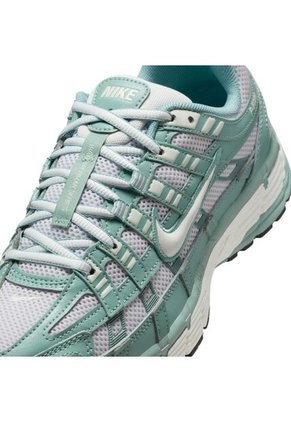 Tenis Mujer Lifestyle Nike P-6000 Verde