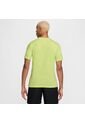 Camiseta Hombre Lifestyle Nike Sportswear Club Amarillo de Nike