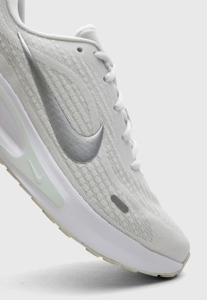 Tenis Running NIKE Journey Run Marfil