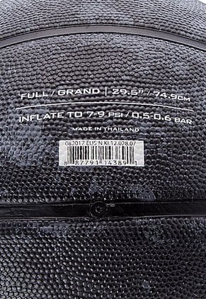 Balón De Basketball Negro Nike Lebrón Playground