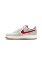 TENIS AIR FORCE 1 07 LV8 1 NIKE de Nike