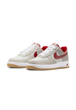 TENIS AIR FORCE 1 07 LV8 1 NIKE