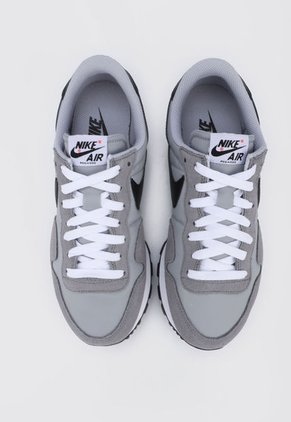 Tenis Lifestyle Beige-Negro-Blanco Nike Air Pegasus 83