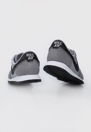 Tenis Lifestyle Beige-Negro-Blanco Nike Air Pegasus 83