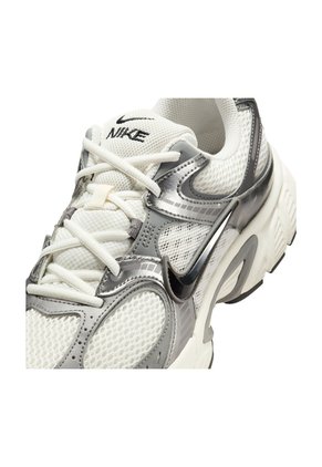 TENIS NIKE HOMBRE HJ5228-009 V5 RNR Talla 12