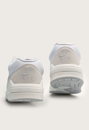 Tenis Lifestyle Beige-Gris-Blanco Nike Jordan Stadium 90