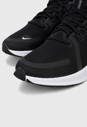 Tenis Running Negro-Blanco Nike Quest 4