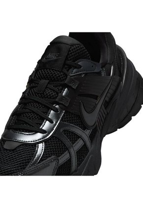 TENIS NIKE HOMBRE HJ4497-001 V2K RUN Talla 7