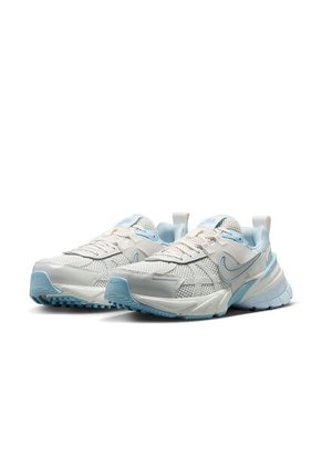 TENIS NIKE MUJER FD0736-009 V2K RUN Talla 9