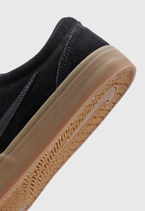 Tenis NIKE Charge Suede Negro