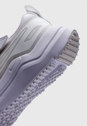 Tenis Lifestyle NIKE Cosmic Runner Blanco