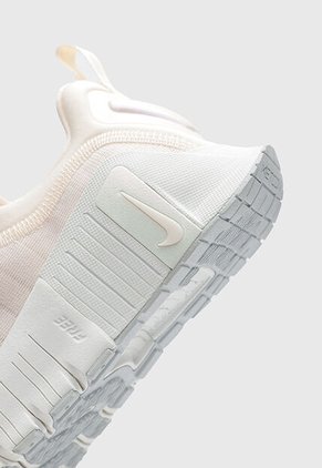 Tenis NIKE Free Metcon 6 Nude