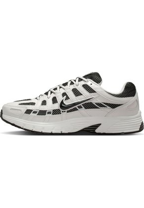 TENIS NIKE HOMBRE IO8711-101 P-6000 Talla 7.5