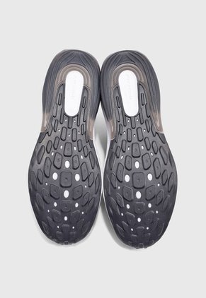 Tenis Running Negro-Blanco Nike Air Zoom Arcadia 2