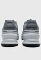 Tenis NIKE Air Zoom Upturn SC Gris de Nike