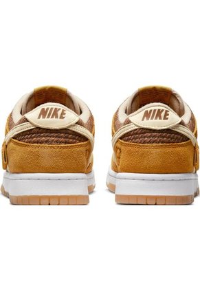 Tenis Hombre Nike Dunk Low Se Bear Naranja