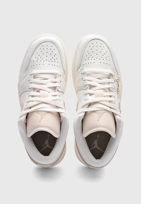 Tenis Lifestyle NIKE  Air Jordan 1 Low Se V2  Beige