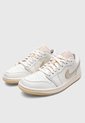 Tenis Lifestyle NIKE  Air Jordan 1 Low Se V2  Beige de Nike