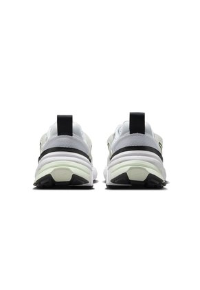 TENIS V2K RUN NIKE