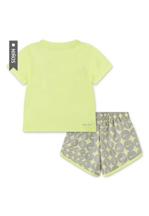 Conjunto Nike Essentials Aop Sprinter Se Niña-Verde/Gris