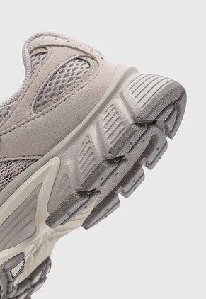 Tenis NIKE V5 RNR Taupe